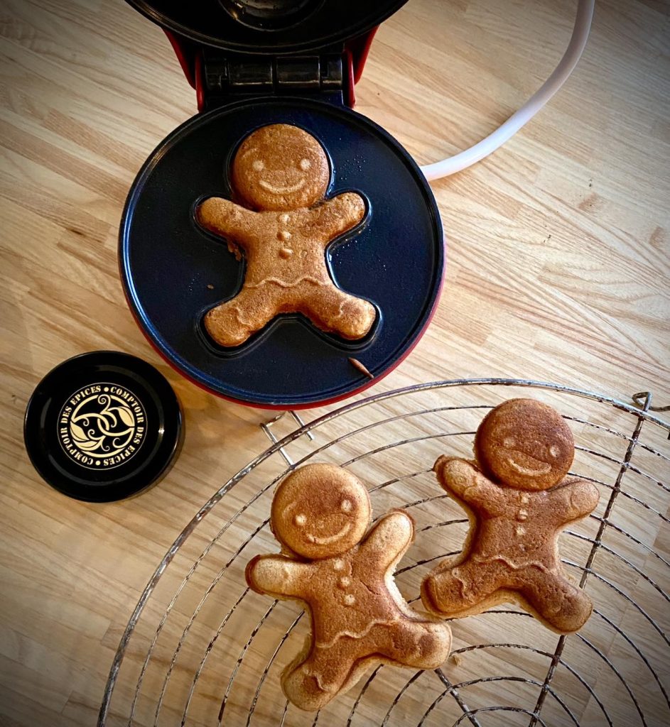 Petits biscuits « bonhomme de pain d’épices »
Hop, ça biscuite à l’approche de N…